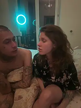 TrueLoversCat stripchat live cam model