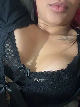 Bellasafira4 stripchat live cam model