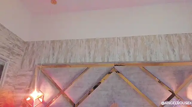 AngelRoussee stripchat live cam model