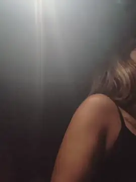 butterflybootyy stripchat live cam model