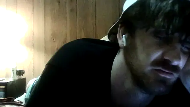 WyattL96 stripchat live cam model