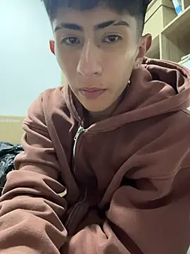 AndyJustgame_ stripchat live cam model