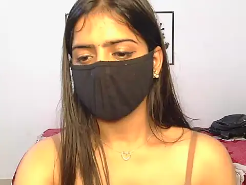 Ruchi-19 stripchat live cam model