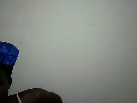 Milcy stripchat live cam model