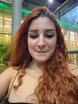 Mon_Cherry stripchat live cam model