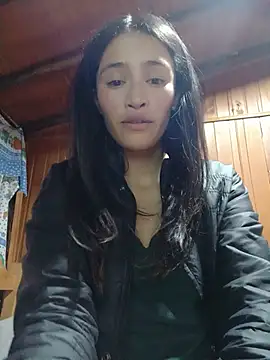Hanha00 stripchat live cam model