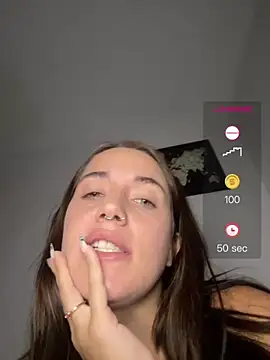 baadievino stripchat live cam model