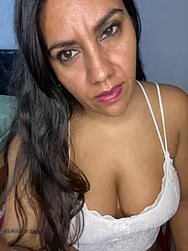 Samantablair stripchat live cam model