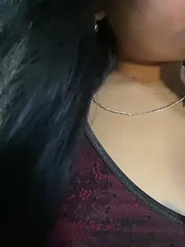 pinkybombon stripchat live cam model