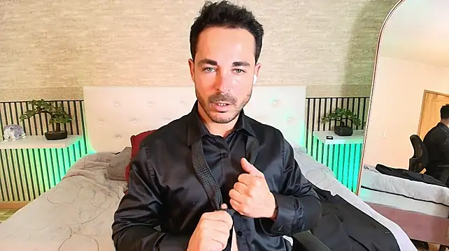 Adams_Sanz stripchat live cam model
