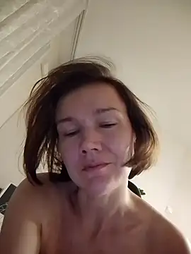 SarahSimpson stripchat live cam model