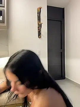 MissIsabella_7 stripchat live cam model