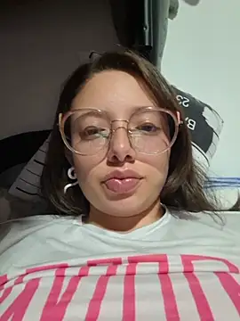 linda-schmidt stripchat live cam model