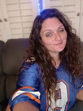 Harley428 stripchat live cam model