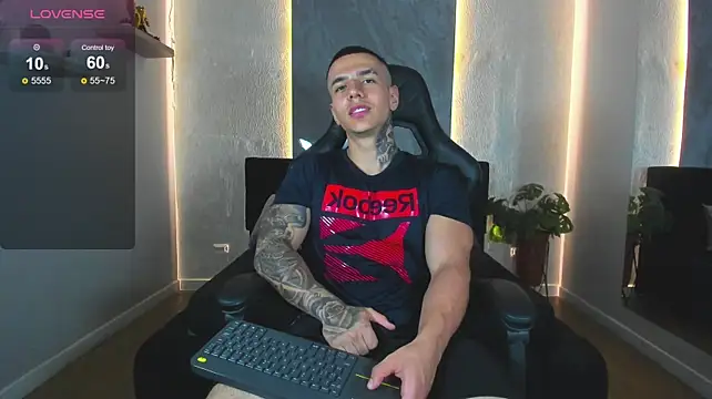 SalvatoreDmore stripchat live cam model