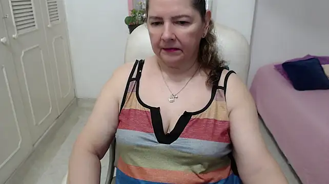 leonela_69 stripchat live cam model
