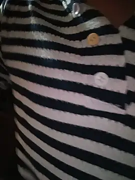 yu--yo stripchat live cam model