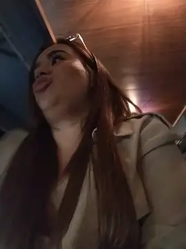 EmaGw7 stripchat live cam model