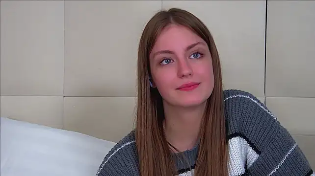 SofiaSarvains stripchat live cam model