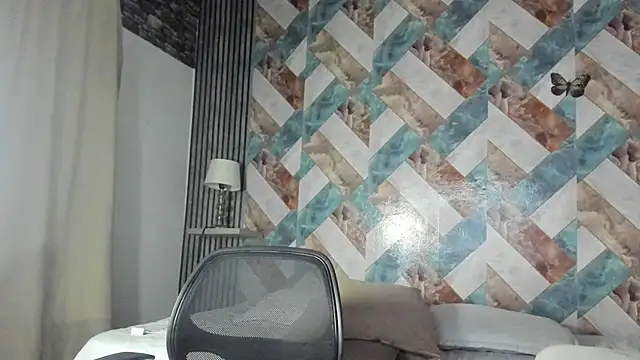 Sussyanny stripchat live cam model