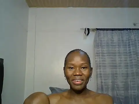 dollface_diva01 stripchat live cam model
