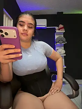 alhaana_ stripchat live cam model