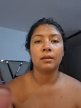 Sarahi260 stripchat live cam model