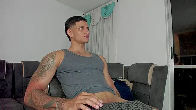 davis_alx1 stripchat live cam model