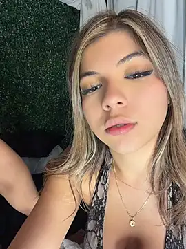 AngelBlushXXX stripchat live cam model