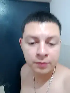 Alezunique stripchat live cam model