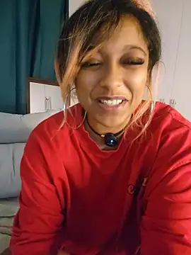 Indianbrownie stripchat live cam model