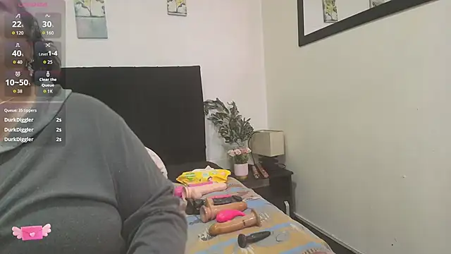 QueenMatturex stripchat live cam model