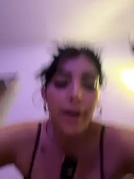 MartinaSooler stripchat live cam model