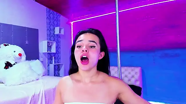 salfetkaa stripchat live cam model
