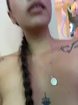 AliciaRoux stripchat live cam model