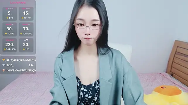 amihuang stripchat live cam model