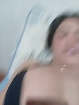 Milabri stripchat live cam model
