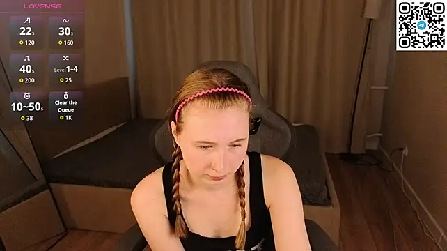 LiliTiny stripchat live cam model