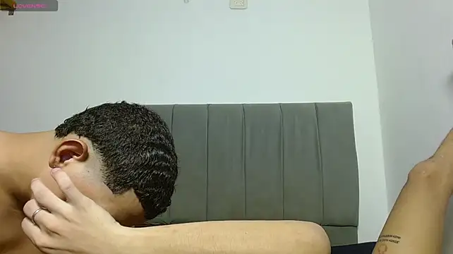 Jose_And_Daniel stripchat live cam model