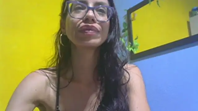 Diana_rossii stripchat live cam model
