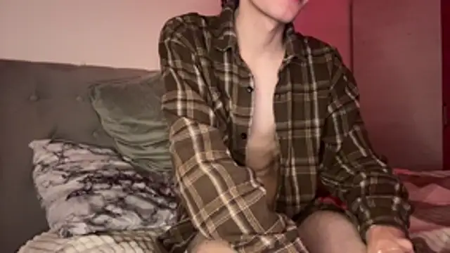 erikcute stripchat live cam model