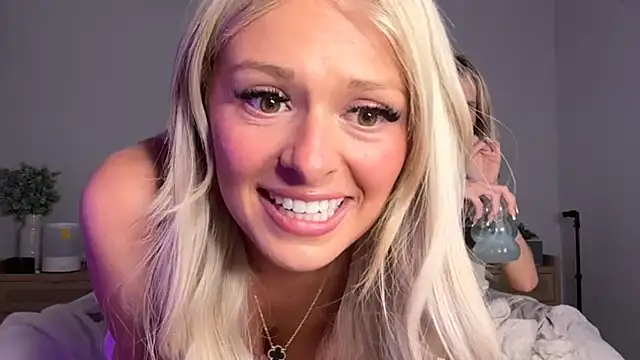 piperrae stripchat live cam model