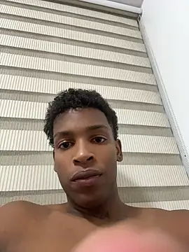Jhan_Ngg stripchat live cam model