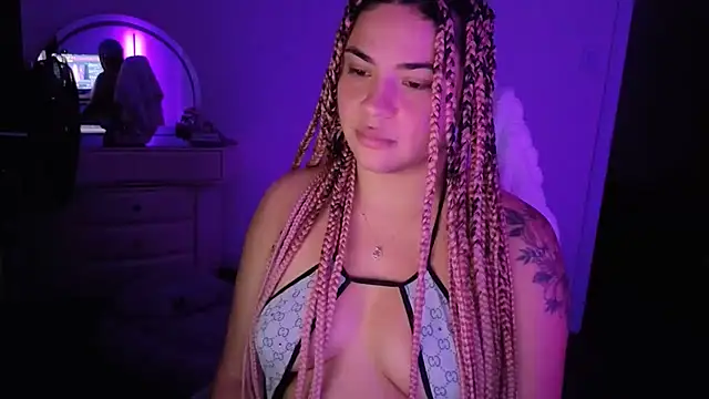 MelanieSaundersx stripchat live cam model