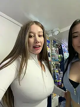 roouse stripchat live cam model