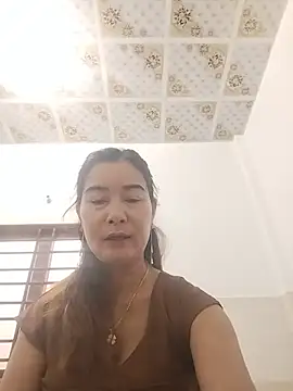 Sexy-ladyboobs20 stripchat live cam model