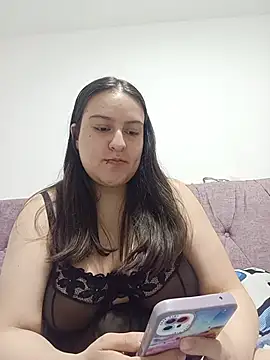 Ary- stripchat live cam model