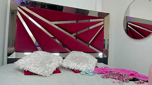 SaskiaGrendel stripchat live cam model