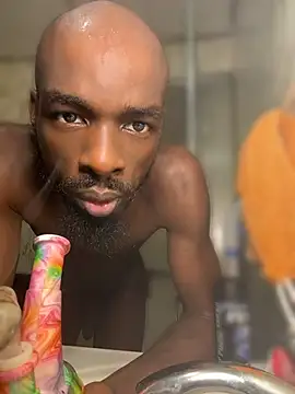 KingGvoCeo stripchat live cam model