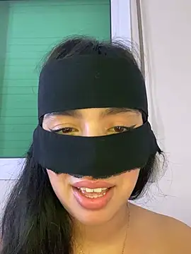 Asma-33 stripchat live cam model